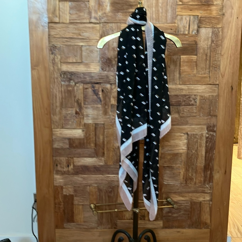 Limited time offer - Gorgeous new black, cream and dusty pink pleated scarf